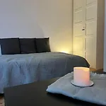 Buttes Chaumont Refait A Neuf Διαμέρισμα *