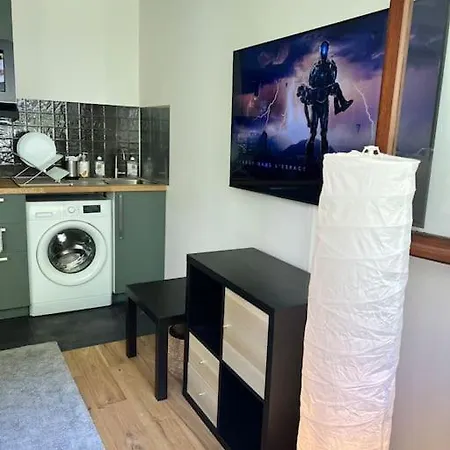 Buttes Chaumont Refait A Neuf Apartamento París