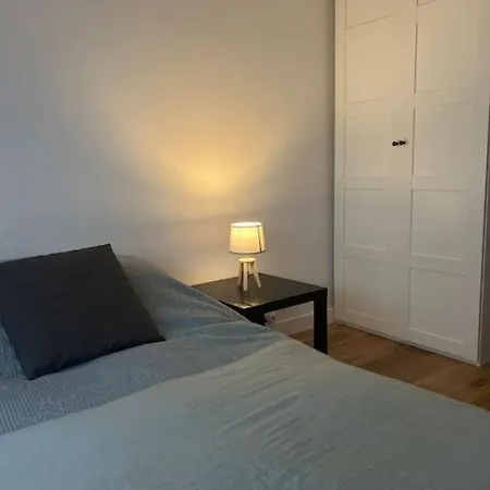 Apartment Buttes Chaumont Refait A Neuf