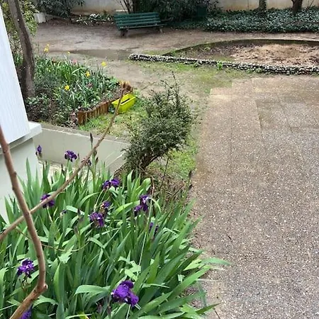 Buttes Chaumont Refait A Neuf Apartment