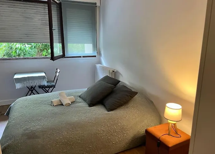 Lägenhet Buttes Chaumont Refait A Neuf Paris