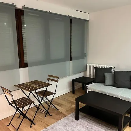 Apartmán Buttes Chaumont Refait A Neuf *